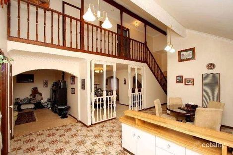 Property photo of 28 Chichester Drive Taylors Lakes VIC 3038