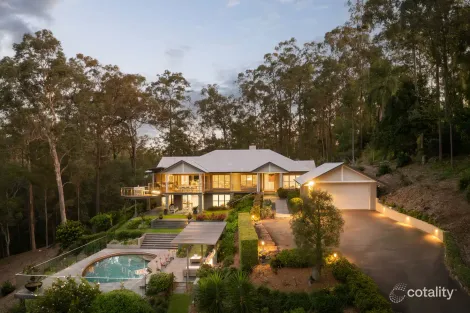Property photo of 70 Tinarra Crescent Kenmore Hills QLD 4069