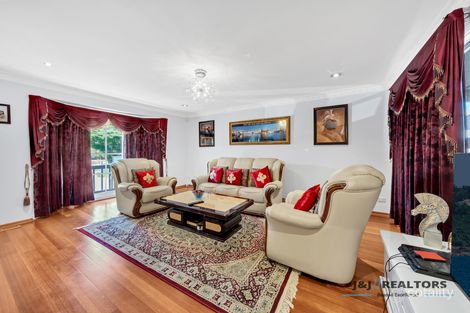 Property photo of 31 Wallowa Crescent Narre Warren VIC 3805