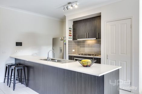 Property photo of 43 Hawkstone Road Manor Lakes VIC 3024