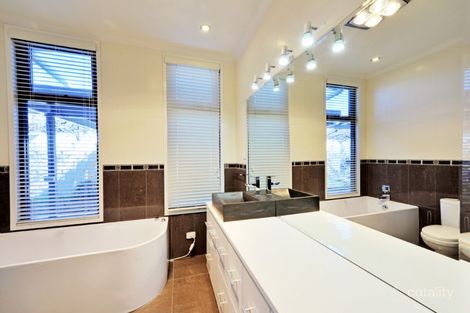 Property photo of 9 Bowenhall Street Shepparton VIC 3630