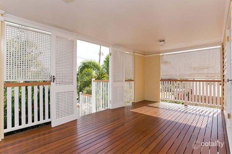 Property photo of 6 Oceana Terrace Manly QLD 4179