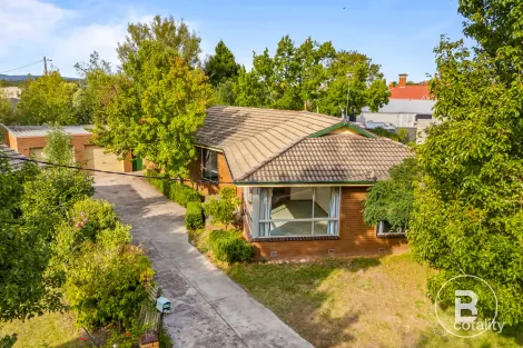 4 Glendale Ct, Lake Wendouree, VIC 3350