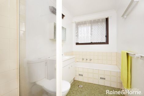 Property photo of 1/28 Spinebill Place Ingleburn NSW 2565