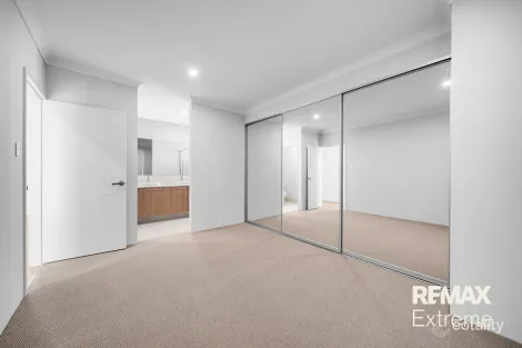 Property photo of 18 Trestles Way Eglinton WA 6034