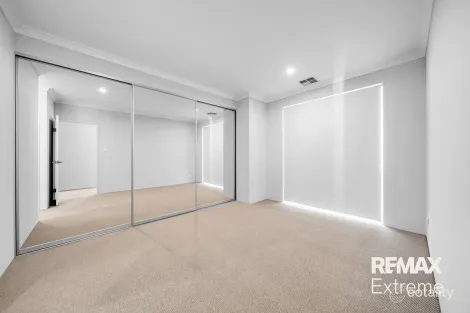 Property photo of 18 Trestles Way Eglinton WA 6034