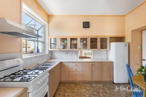 Property photo of 17 Crosbie Road Murrumbeena VIC 3163