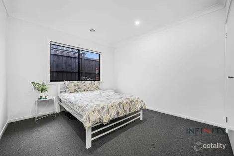 Property photo of 3 Edifice Drive Tarneit VIC 3029