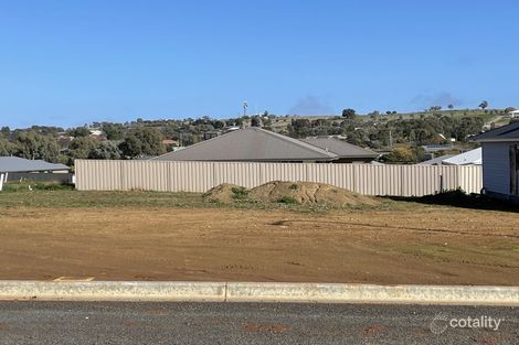 Property photo of 18 Hayes Crescent Junee NSW 2663