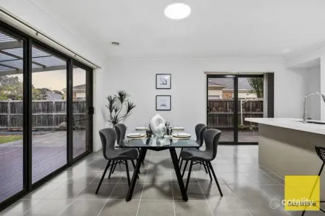 Property photo of 74 Sunset Views Boulevard Tarneit VIC 3029