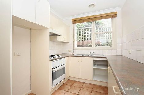 143 Roseneath St, Clifton Hill, VIC 3068