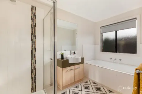 Property photo of 24 Australis Drive Wallan VIC 3756