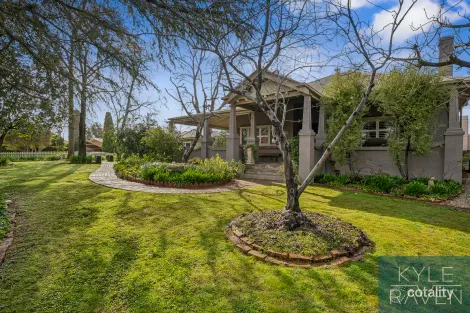 8 FROH CT, WANGARATTA, VIC 3677