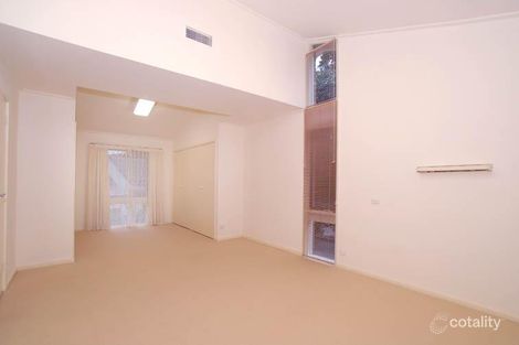 Property photo of 19 Wembley Gardens Donvale VIC 3111
