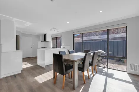 Property photo of 27 Kootingal Bend Baldivis WA 6171