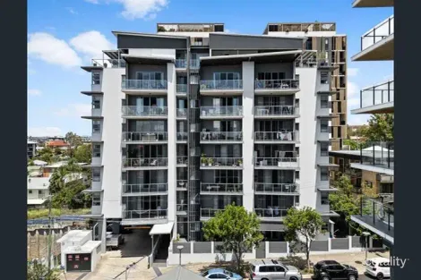 50/52 Latham St, Chermside, QLD 4032