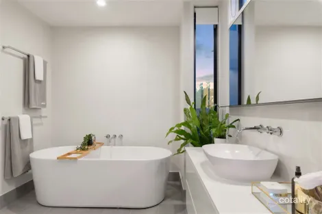 Property photo of 2 Bayswater Drive Urraween QLD 4655