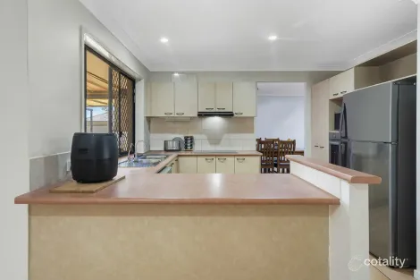 Property photo of 1 Greendale Place Bracken Ridge QLD 4017