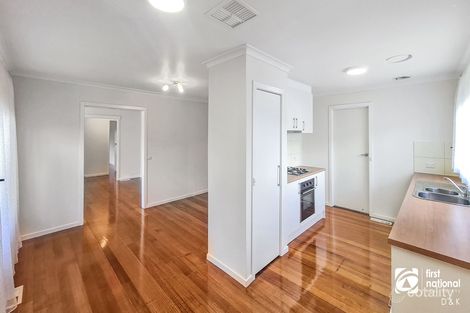 Property photo of 3 Roxy Mews Deer Park VIC 3023