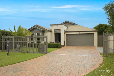 34 Cartagena Lane, Coombabah, QLD 4216