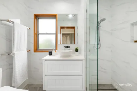 Property photo of 7 Ramor Street Kenmore QLD 4069