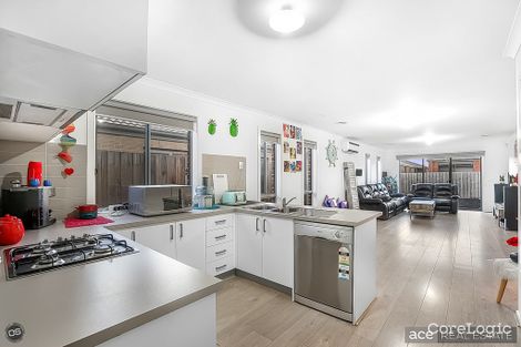 Property photo of 11 Katoora Street Truganina VIC 3029