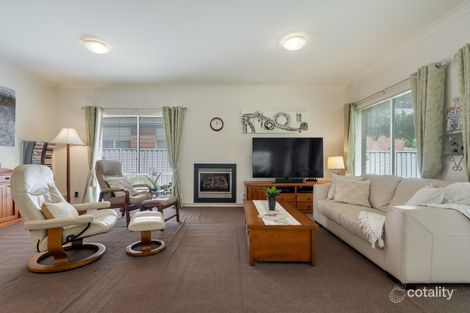Property photo of 6 Jacaranda Place Craigieburn VIC 3064
