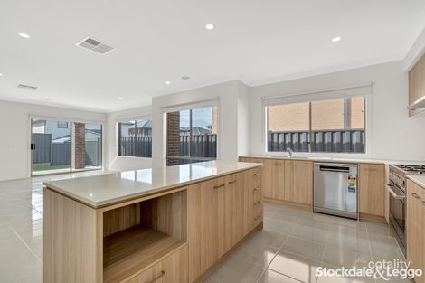 Property photo of 32 Elbrus Street Truganina VIC 3029