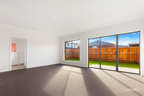 Property photo of 37 Millicent Parade Officer VIC 3809