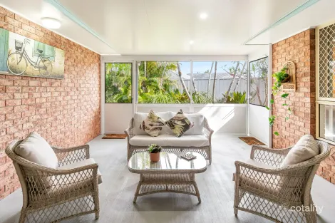 Property photo of 1/4 Plover Close Yamba NSW 2464