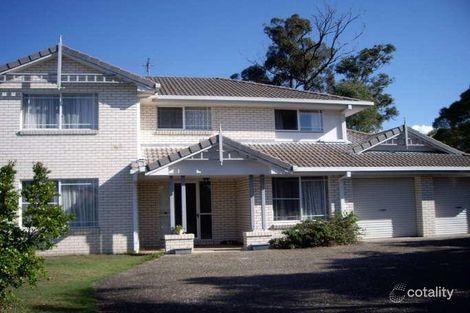 27 Queen Elizabeth Dr, Eatons Hill, QLD 4037