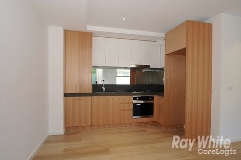 Property photo of 102/6 Kokaribb Road Carnegie VIC 3163