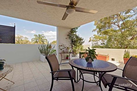 Property photo of 2/101 Dornoch Terrace Highgate Hill QLD 4101