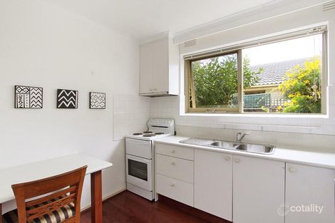 Property photo of 2/33-35 Toolambool Road Carnegie VIC 3163