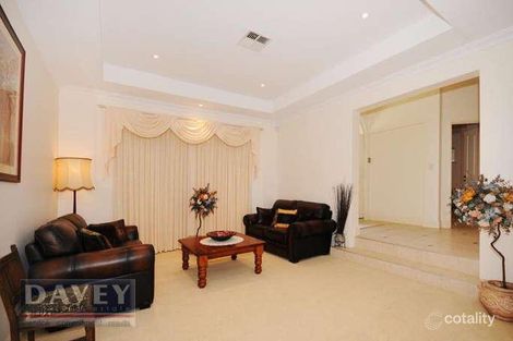 Property photo of 16 Whitepeak Place Padbury WA 6025