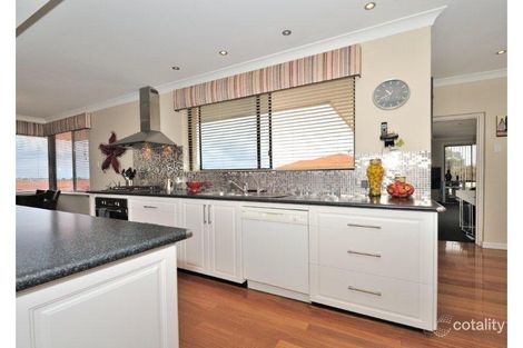 Property photo of 20 Gladman Way Karrinyup WA 6018