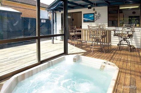 Property photo of 13 Tuhans Road Mount Waverley VIC 3149