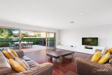 Property photo of 2 Bride Place Mawson ACT 2607