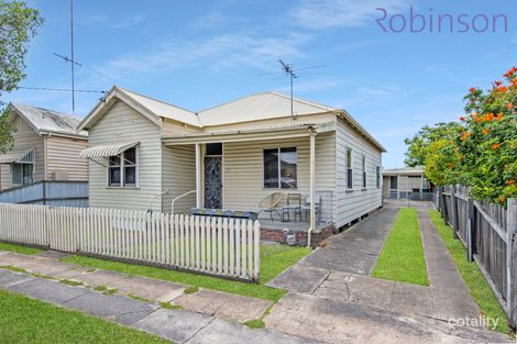 28 Valencia St, Mayfield, NSW 2304