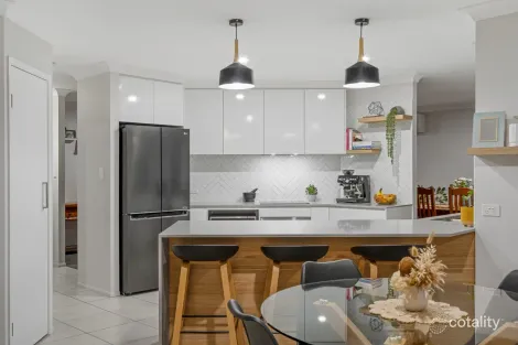 Property photo of 5 Noric Yamanto QLD 4305