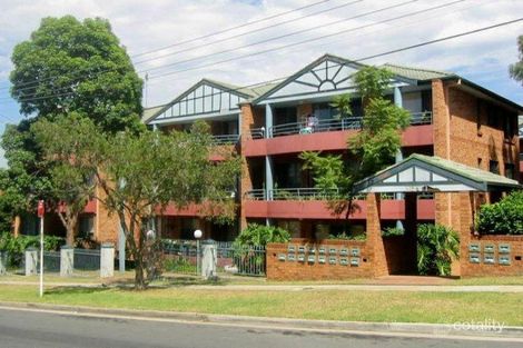 8/94 Brancourt Ave, Yagoona, NSW 2199