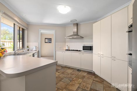 Property photo of 17 Boree Court Berwick VIC 3806