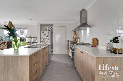 Property photo of 40 Dunnart Boulevard Whittlesea VIC 3757