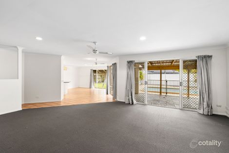 Property photo of 165 Monterey Keys Drive Helensvale QLD 4212