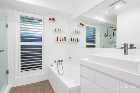 Property photo of 9 Camelot Close Mount Colah NSW 2079