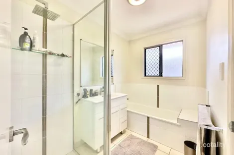 Property photo of 28 Warrill Place Kelso QLD 4815