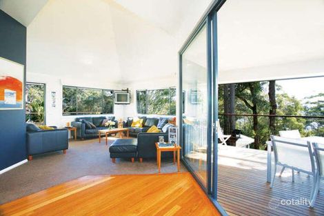 Property photo of 18 Endeavour Drive Avoca Beach NSW 2251