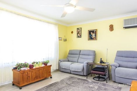 Property photo of 48 Redwood Crescent Gateshead NSW 2290