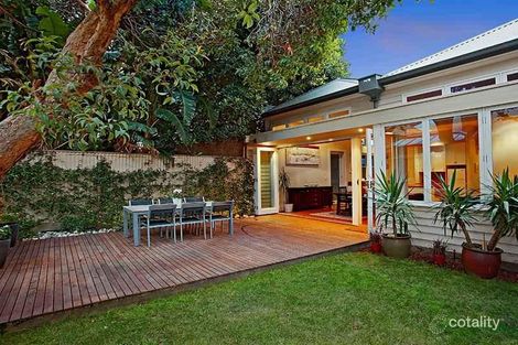 Property photo of 4 Deakin Street St Kilda West VIC 3182