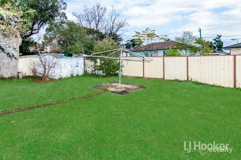 Property photo of 22 Aitape Crescent Whalan NSW 2770